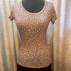 3/$25 NWT Garage floral T-shirt